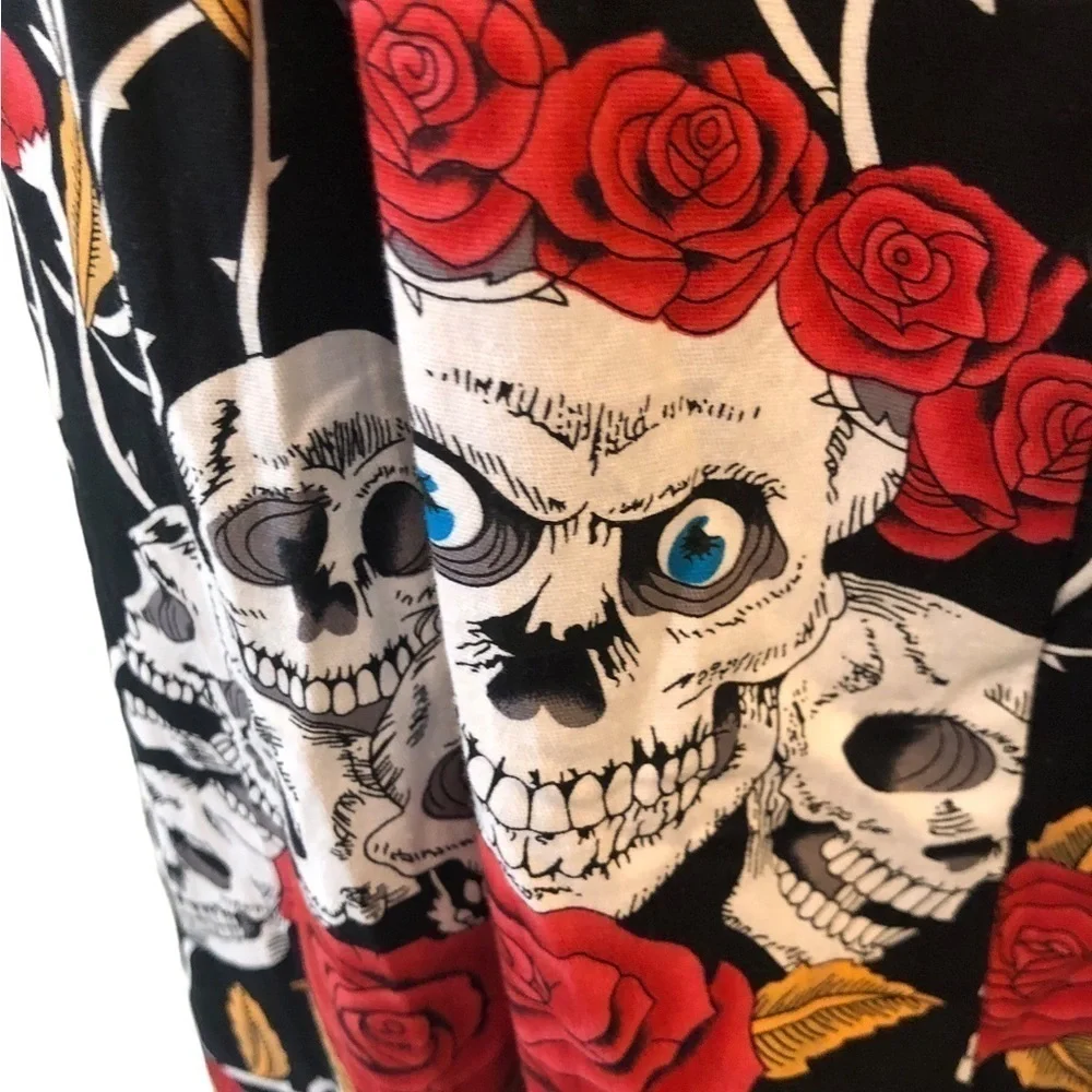 Hand Sewn Skulls & Roses Cotton Pleated Skirt Back Zip Sz. 12/14 Goth Savage